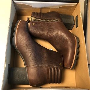 Sorel Danica Bootie Size 9.5